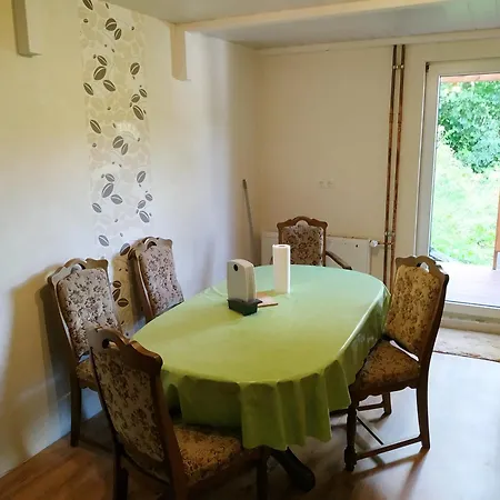 Monteurwohnung In Angelburg - *